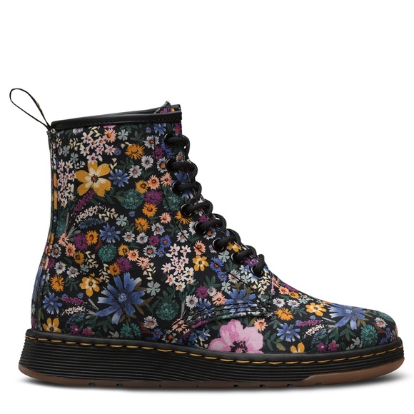 *** SALE *** Dr. Martens Women's Newton Wanderlust - Picture 2 of 5